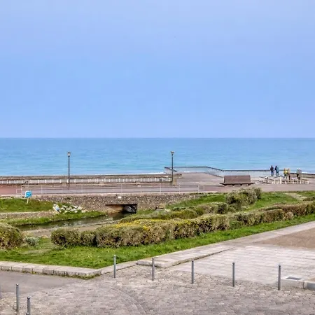 Sea View House With Terrasse In Les Roses *